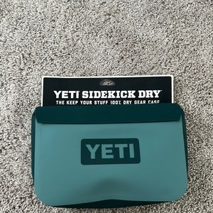 YETI SIDEKICK DRY NWT